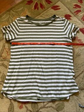 Old Navy Everywear striped tee size m